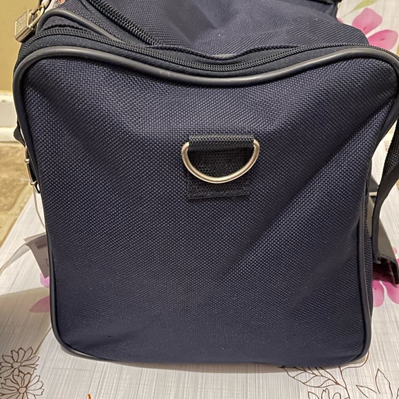 American Tourister Black Carry On Bag NWT - Picture 8 of 9